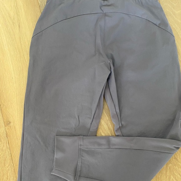 Athleta Headlands, Hybrid Jogger size 2 petite. - Picture 3 of 6